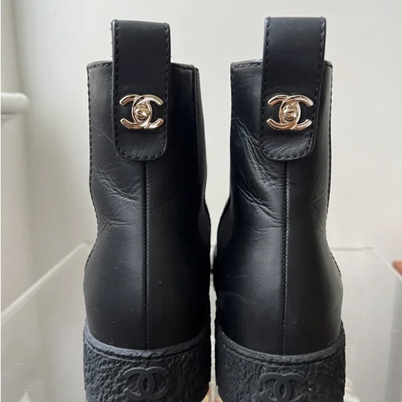 CHANEL Icon Boot Black w/LGHW Size 38 - Picture 4 of 9